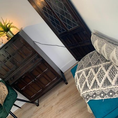 Shore Lodge. 4 Bed Bungalow Only Mtrs From The Beach. Sleeps 8 Sutton-on-Sea Esterno foto