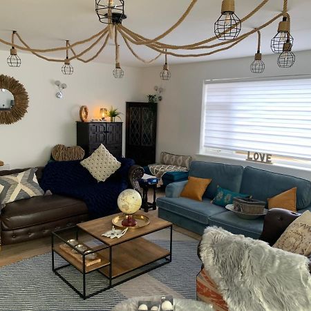 Shore Lodge. 4 Bed Bungalow Only Mtrs From The Beach. Sleeps 8 Sutton-on-Sea Esterno foto